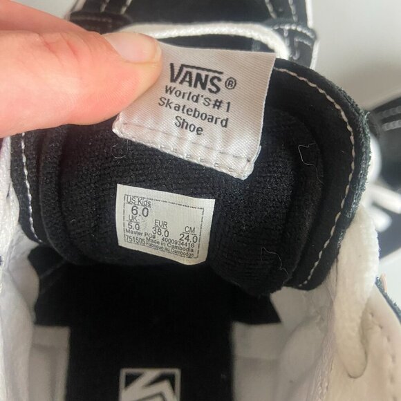 Vans Boys Size 6 High Top Skater Shoes Red Black Checkered Suede Sneakers Lace - Picture 9 of 9